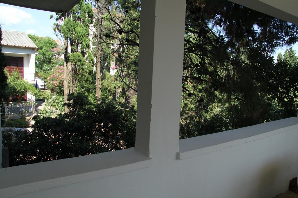 Novalja Guesthouse Economy Rooms Buitenkant foto