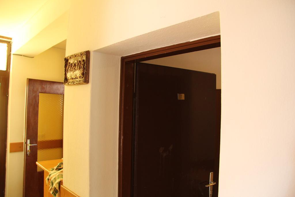 Novalja Guesthouse Economy Rooms Buitenkant foto