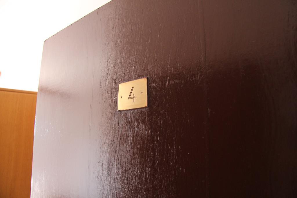 Novalja Guesthouse Economy Rooms Buitenkant foto